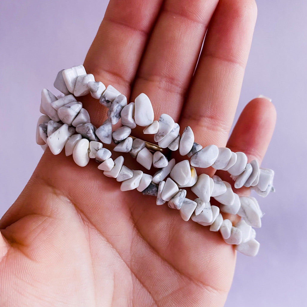 White Howlite Crystal Chip Bracelets / Helps Insomnia / Alleviates Stress, Anxiety, Pain & Rage / Helps Osteoporosis / Encourages Expression - Premium  from My Store - Just £4.95! Shop now at Lumi Gemstones