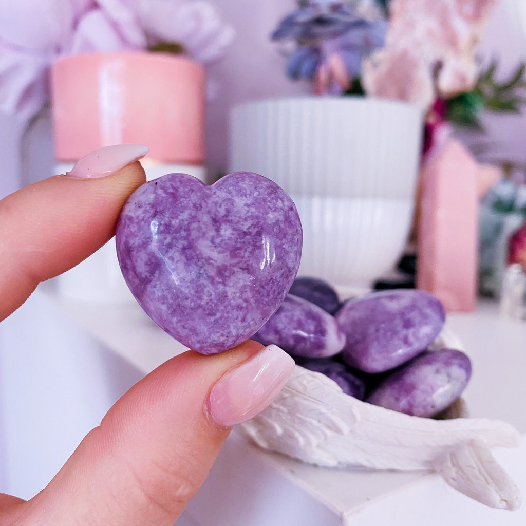 Lepidolite Crystal Love Hearts / Mood Stabiliser, Increases Tranquility & Calmness During Stress / Helps Reduce Anxiety / Gift For Her