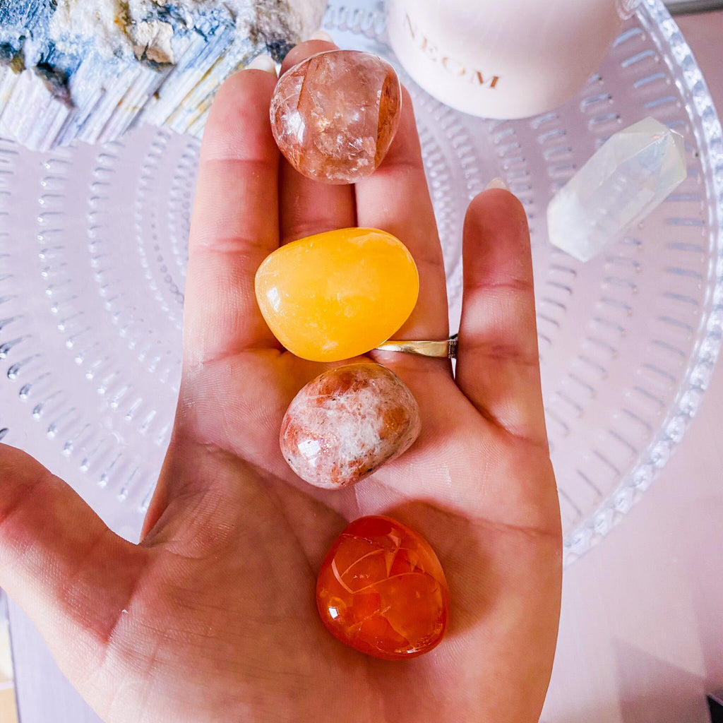 Sacral Chakra Crystal Gift Set / Balance Yourself, Heal Deep Emotional Wounds / Balance & Align Sacral Chakra / Chakra + Crystal Healing - Premium  from My Store - Just £20! Shop now at Lumi Gemstones