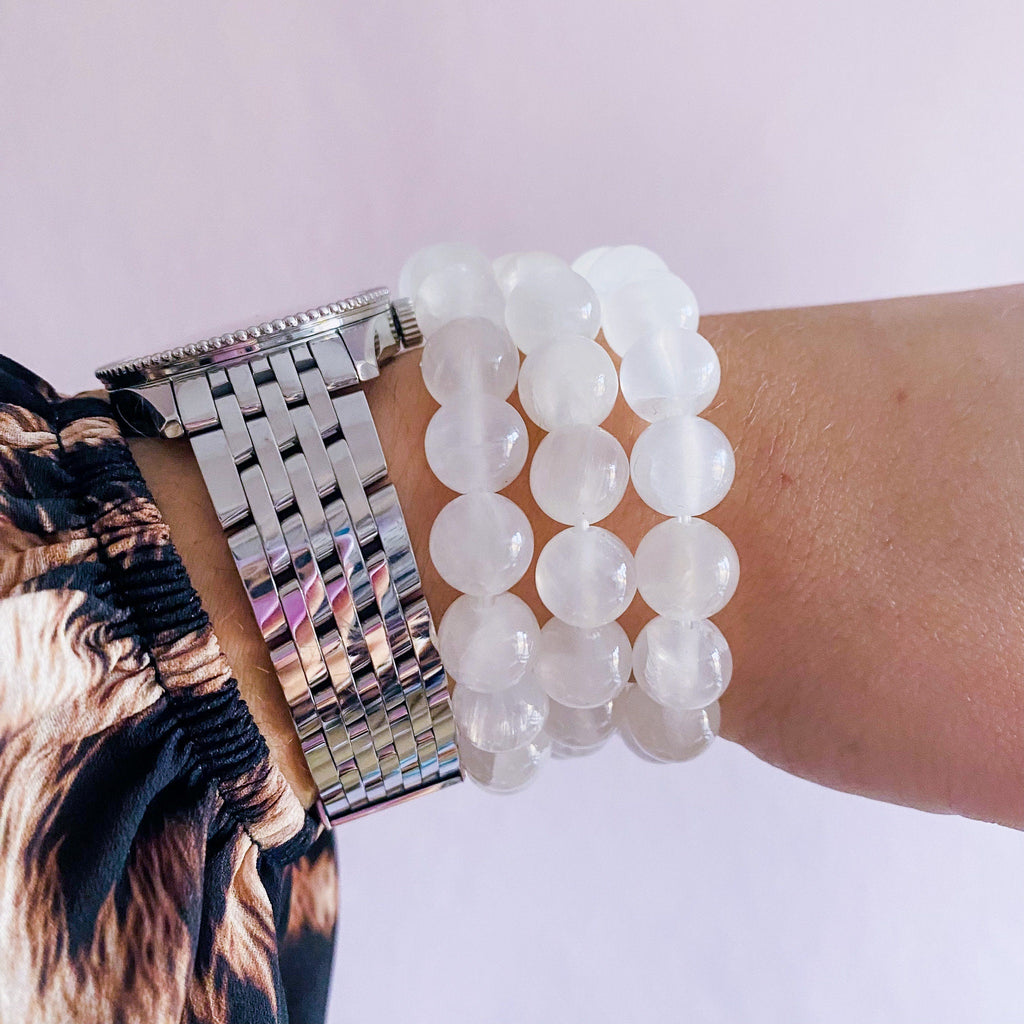 Selenite Crystal Bead Bracelets / Helps You To Deal With Abuse / Good For A Balanced Sex Drive / Good For Acne, Psoriasis & Eczema - Premium  from My Store - Just £14.95! Shop now at Lumi Gemstones