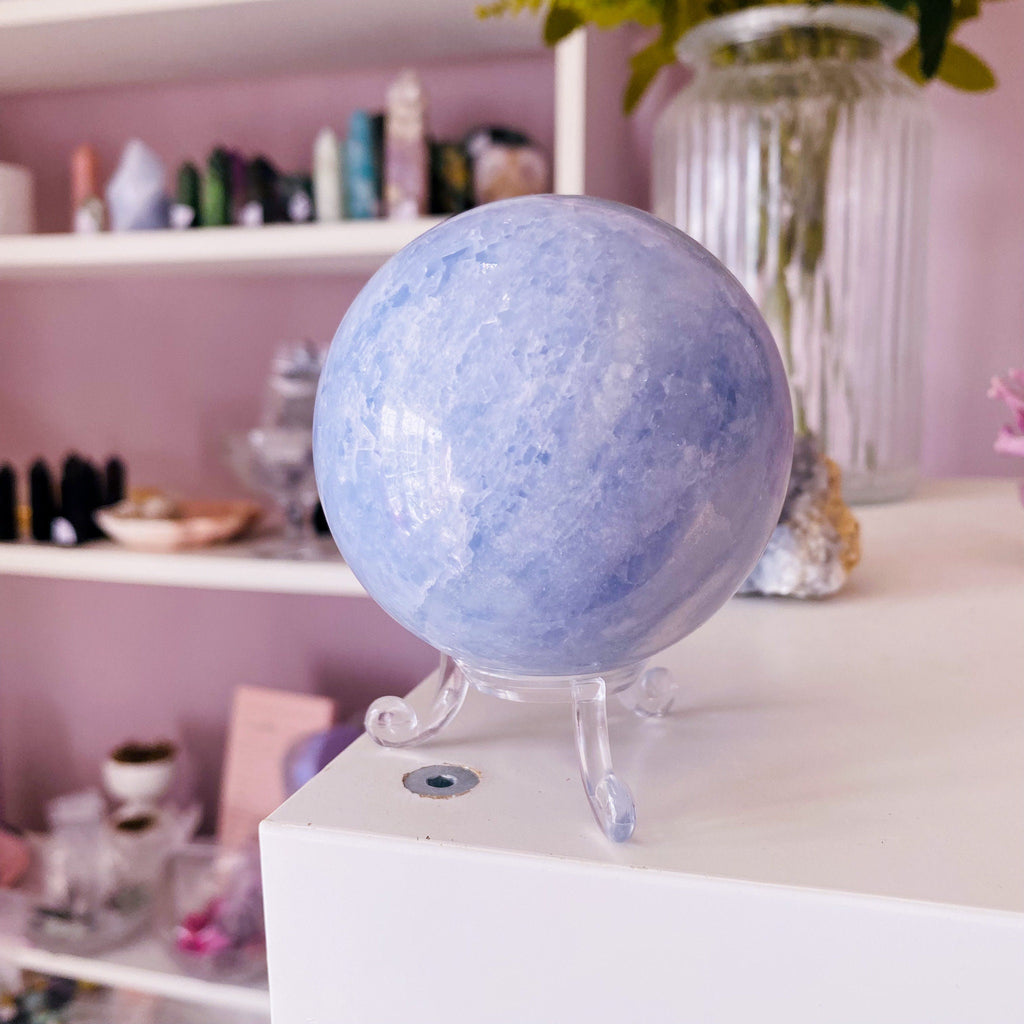 Blue Calcite Large Crystal 65mm Sphere / Soothes Nerves, Lessens Anxiety / Cleanses Negative Energy From Body & Home / Helps Clear Speech - Premium  from My Store - Just £119! Shop now at Lumi Gemstones
